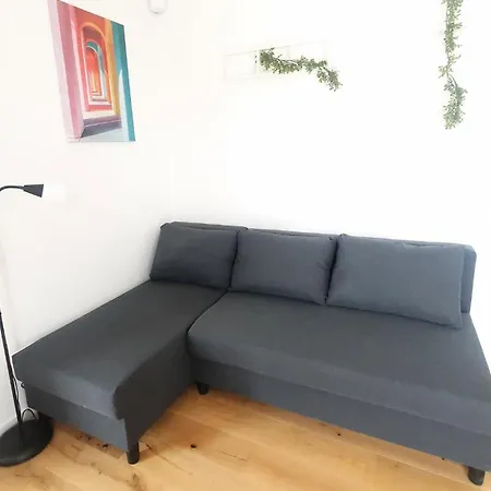 Beachfront 1br Terrace&parking Apartament *