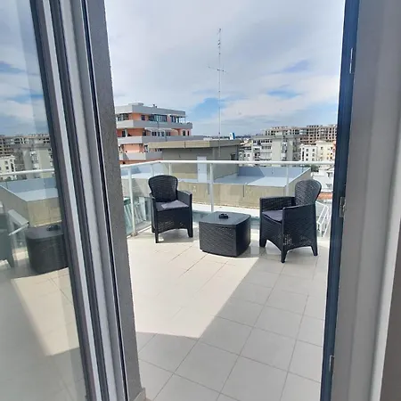Διαμέρισμα Beachfront 1br Terrace&parking